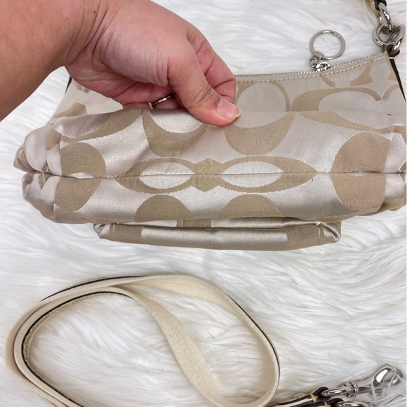 Coach Poppy Khaki & Gold Signature Crossbody - Picture 3 of 10
